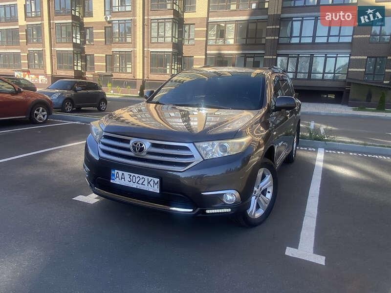 Toyota Highlander 2011