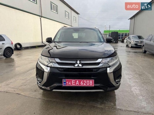 Mitsubishi Outlander 2016