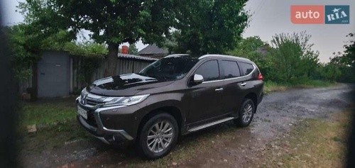 Mitsubishi Pajero Sport 2016