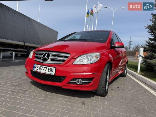 Mercedes-Benz B-Class 2011