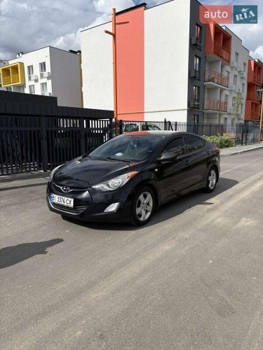 Hyundai Elantra 2013