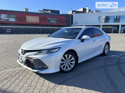 Toyota Camry 2017