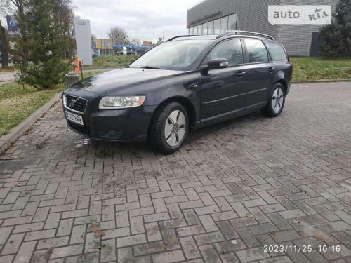 Volvo V50 2009