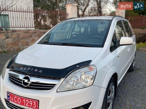 Opel Zafira 2012