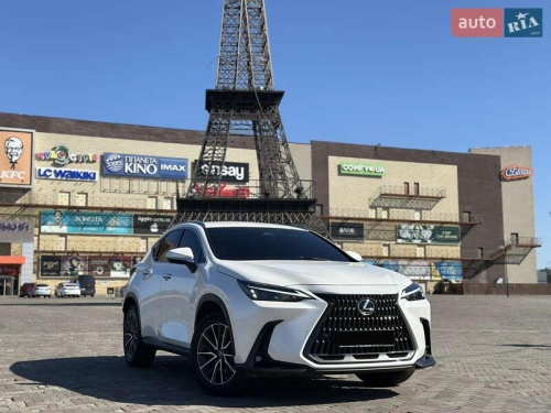 Lexus NX 2022