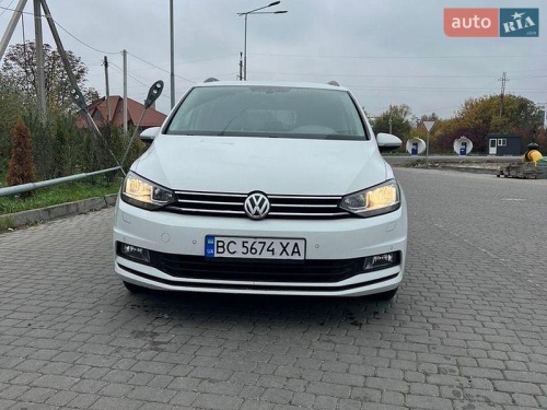 Volkswagen Touran 2016