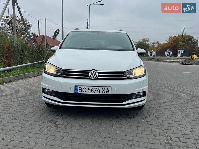 Volkswagen Touran 2016