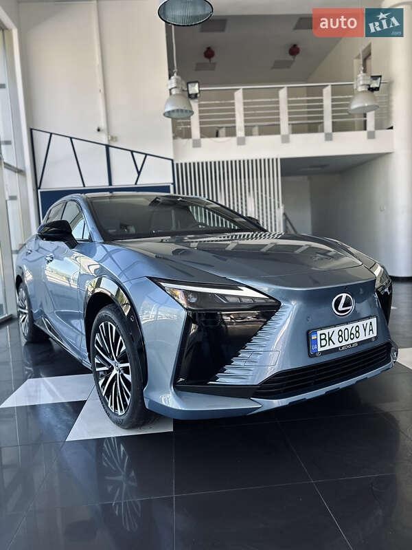 Lexus RZ 2023