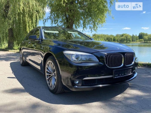 BMW 7 Series 2011