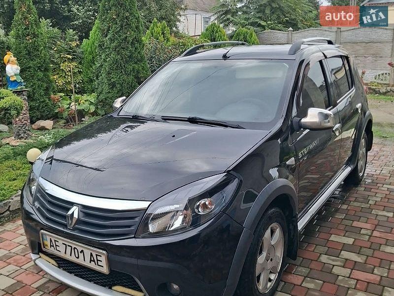 Renault Sandero StepWay 2011
