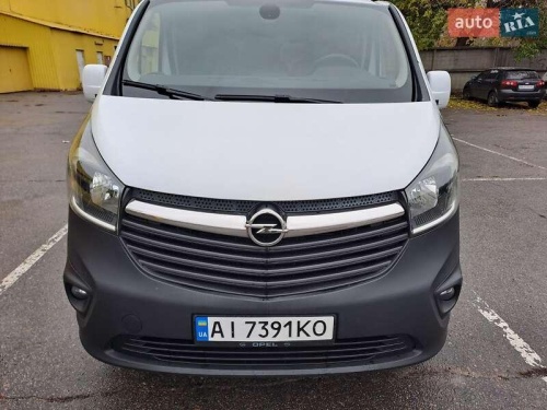 Opel Vivaro 2016