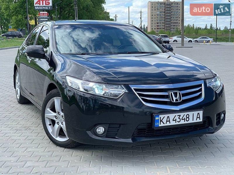 Honda Accord 2011