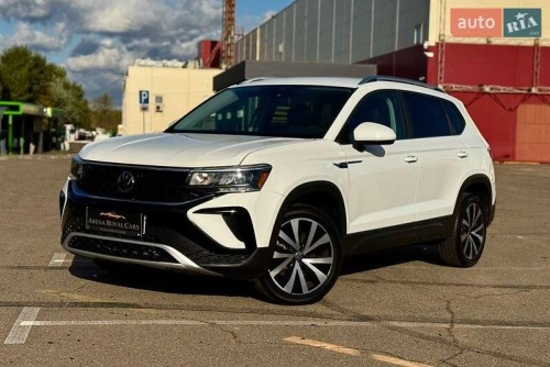Volkswagen Taos 2021