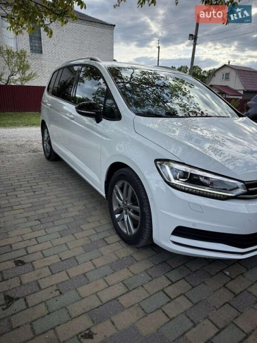 Volkswagen Touran 2021