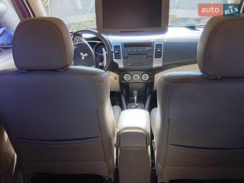 Mitsubishi Outlander XL 2008