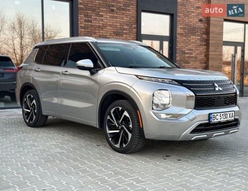 Mitsubishi Outlander 2022