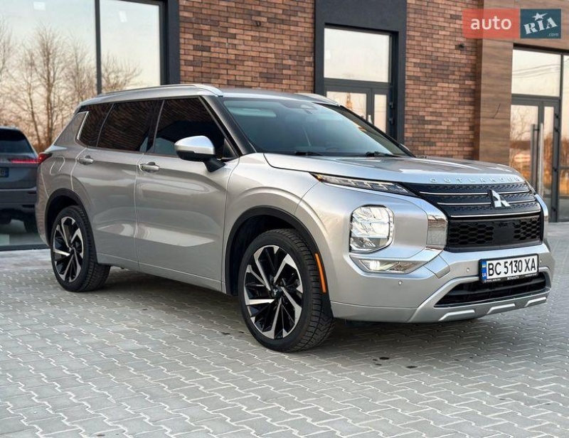 Mitsubishi Outlander 2022