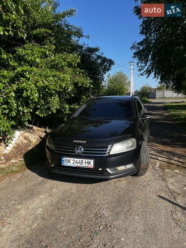 Volkswagen Passat 2011