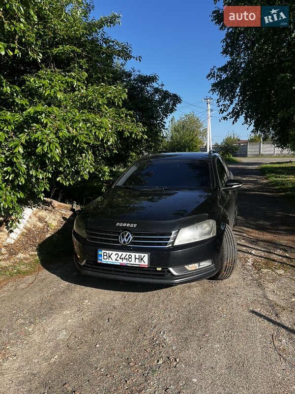 Volkswagen Passat 2011