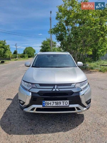 Mitsubishi Outlander 2019