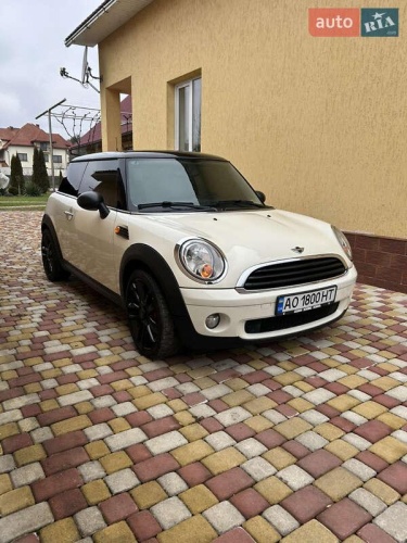 MINI Clubman 2010
