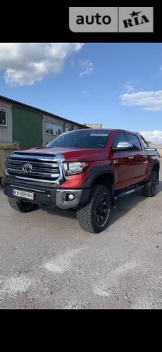 Toyota Tundra 2017