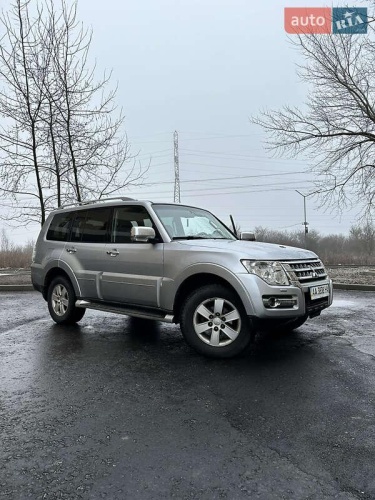 Mitsubishi Pajero Wagon 2009