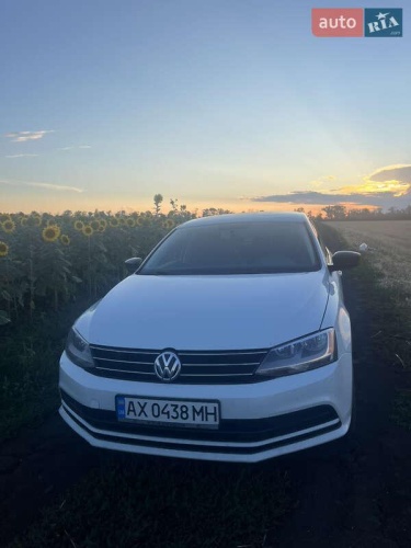 Volkswagen Jetta 2015