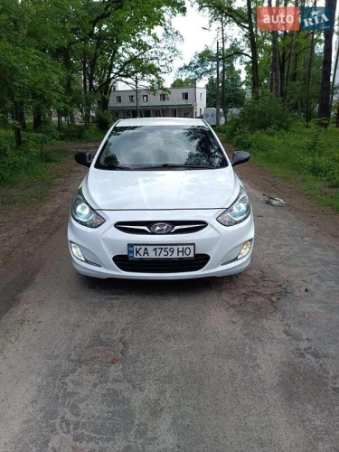 Hyundai Accent 2013