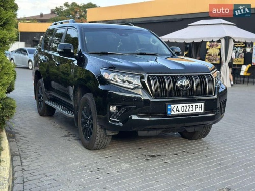 Toyota Land Cruiser Prado 2022