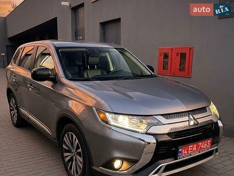 Mitsubishi Outlander 2019