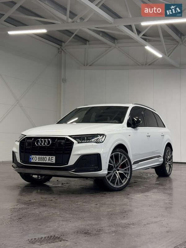 Audi Q7 2021