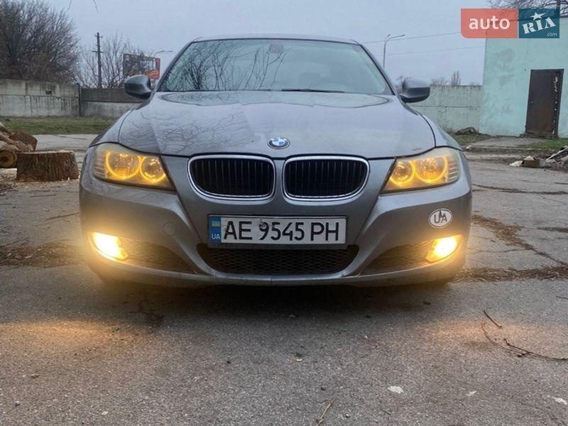 BMW 3 Series 2010
