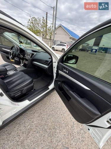 Subaru Outback 2012