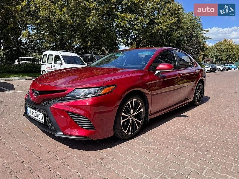 Toyota Camry 2017
