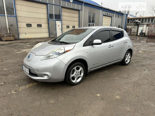 Nissan Leaf 2011