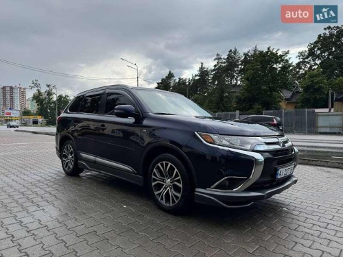 Mitsubishi Outlander 2015