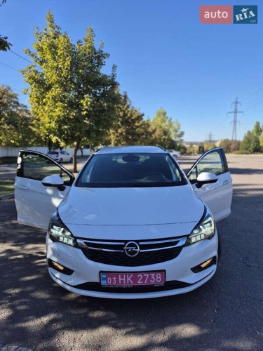 Opel Astra 2016