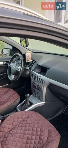 Opel Astra 2009