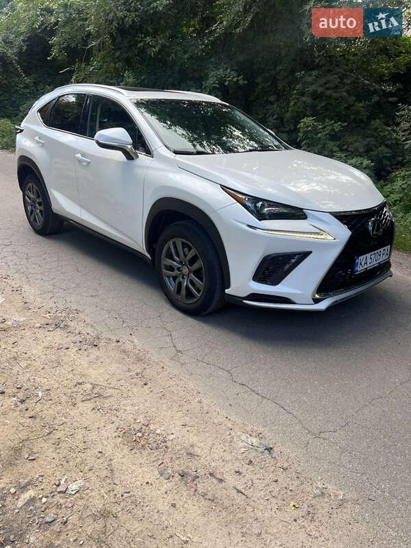 Lexus NX 2015