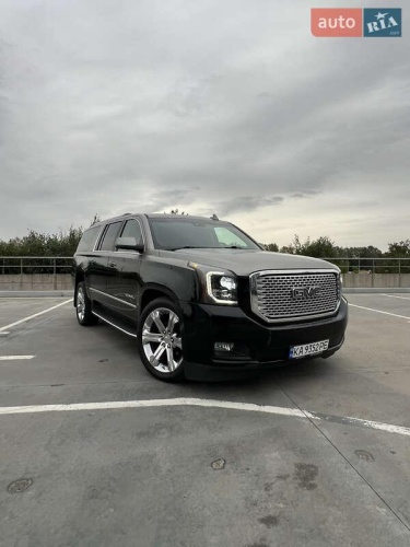 GMC Yukon 2017