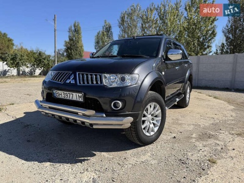 Mitsubishi Pajero Sport 2012
