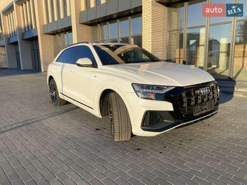 Audi Q8 2020