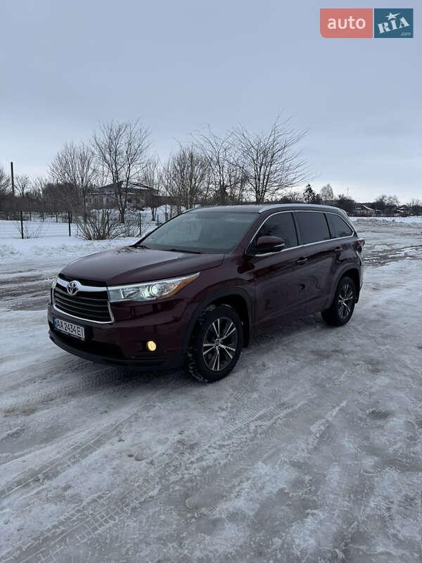 Toyota Highlander 2016