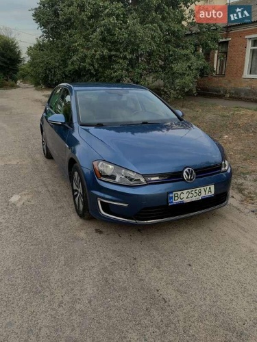 Volkswagen e-Golf 2016