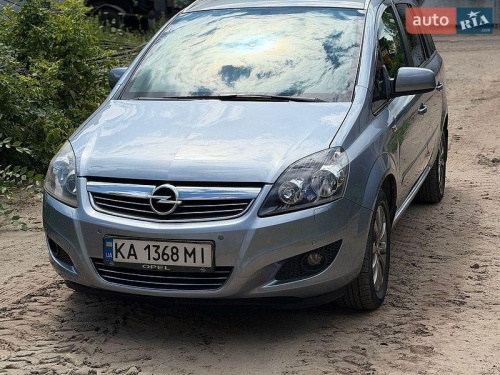 Opel Zafira 2010