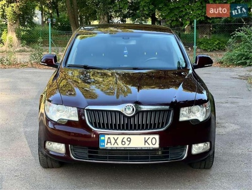 Skoda Superb 2011
