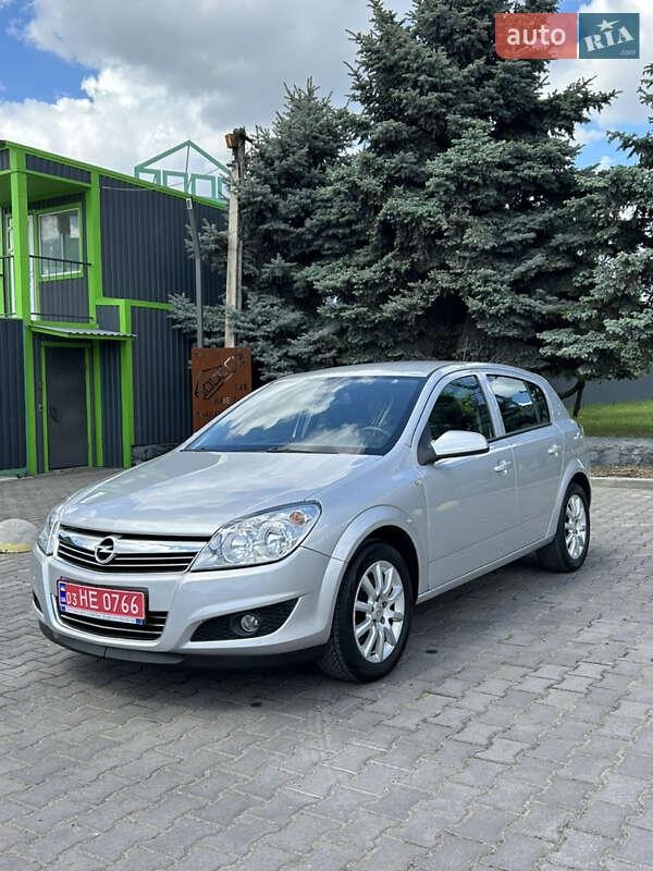 Opel Astra 2009