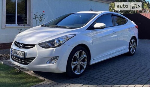 Hyundai Elantra 2012