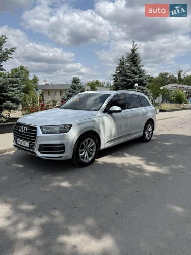 Audi Q7 2016